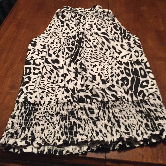 Essentials by Milano top