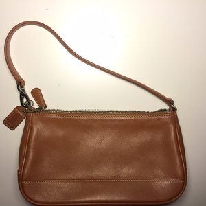 Authentic coach leather shoulder bag