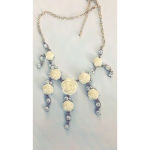 White flowery necklace