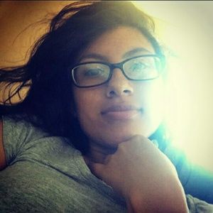 Meet your Posher, Adriana