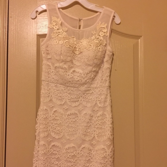 Lace cream dress