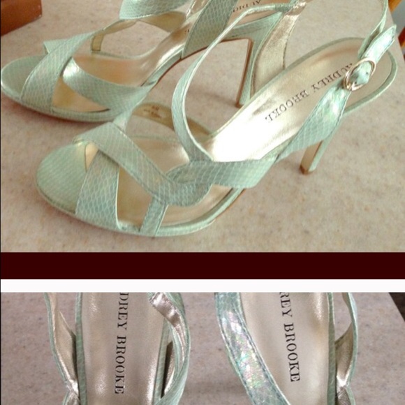 Mint Snake heels