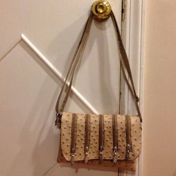 Cute designed handbag; Brand new!