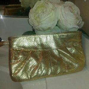 Gold clutch