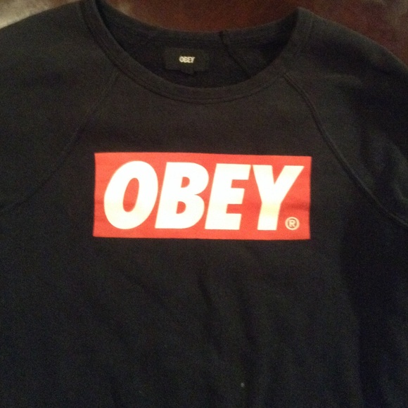 Obey crewneck