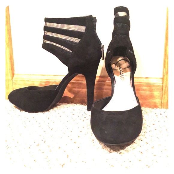 Jessica Simpson Shoes - Sexy Black Heels