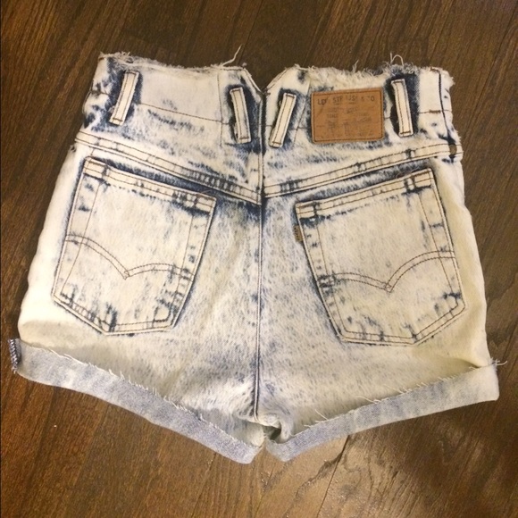 Levi's acid wash jean shorts