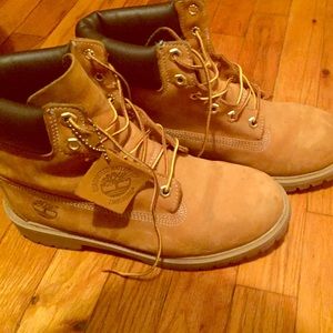 Premium women waterproof boots