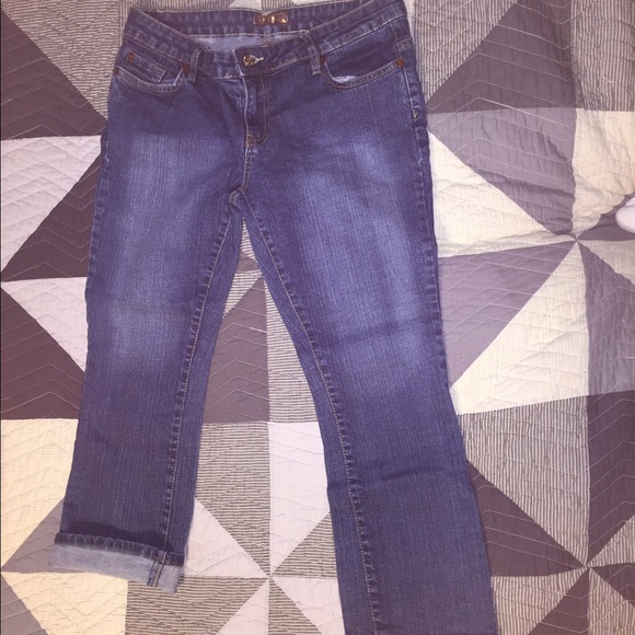Bitten By Sarah Jessica Parker Denim Bitten By Sarah Jessica Parker Capri Crop Jeans Bitten By Sarah Jessica Parker Denim Bitten By Sarah Jessica Parker Capri Crop Jeans