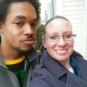 Meet your Posher, Monique