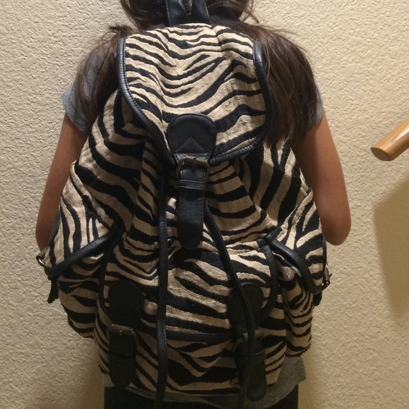 Zebra print Backpack - Picture 1 of 3