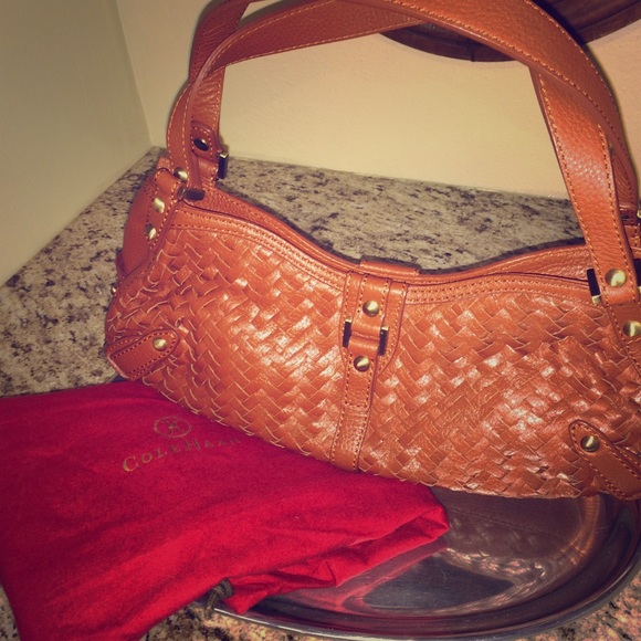 1 DAY SALE ✨Cole Haan shoulder bag