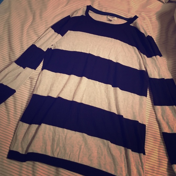 Black and white striped oversize sweater!