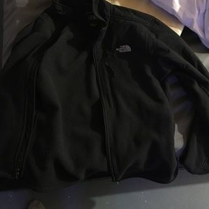 North face worn 3 times