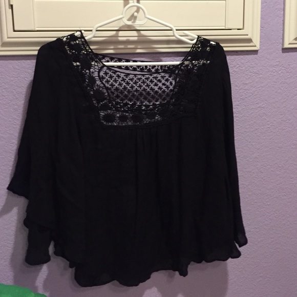 Aeropostale Black butterfly blouse!