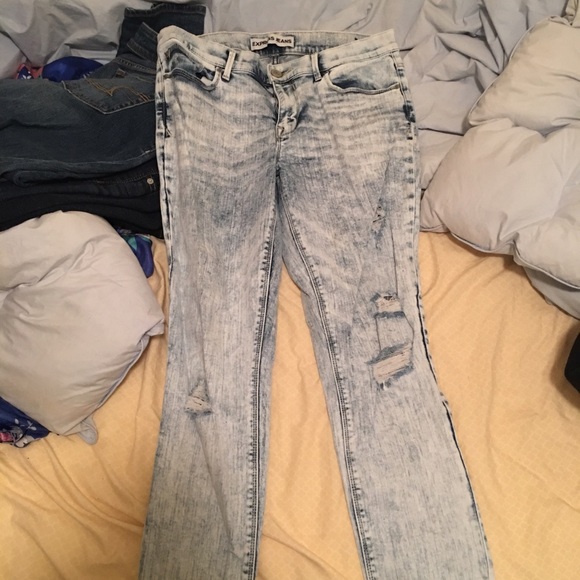 Express destroyed light denim