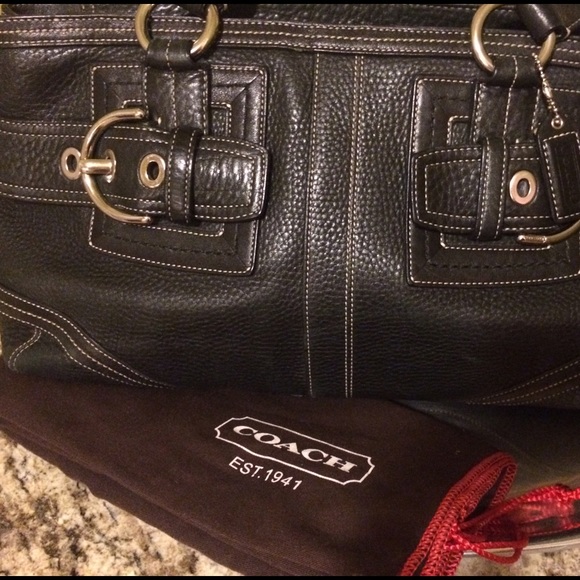 Black pebbled leather coach bag!