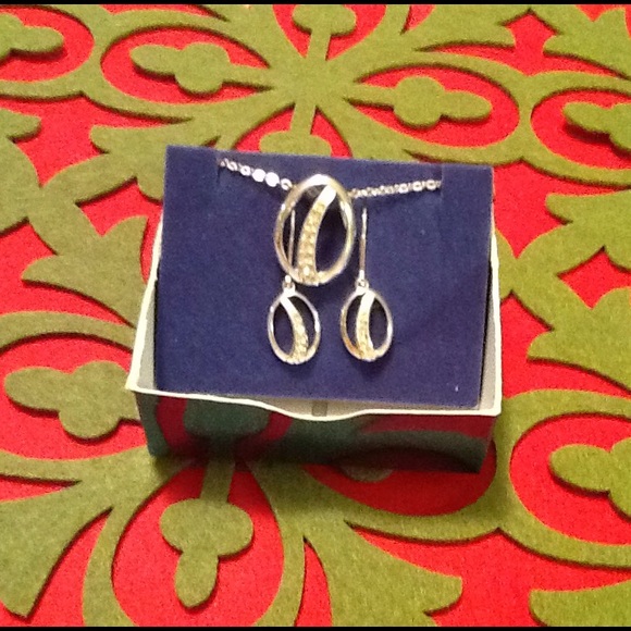 "Believe in Love" Necklace & Earrings Gift Set