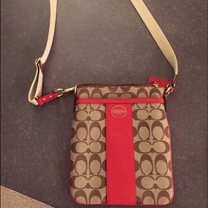 COACH SIGNATURE STRIPE SWINGPACK CROSSBODY bag