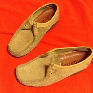 LOWEST❗️CLARK WALLABEES!!