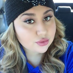 Meet your Posher, Crystal