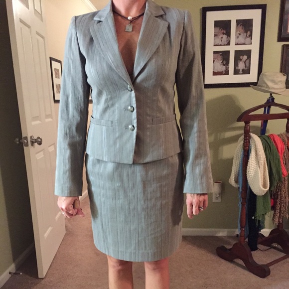 Isabel & Nina Skirt Suit