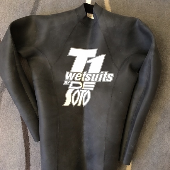 Desoto T1 women's wetsuit. Triathlon or Surfing