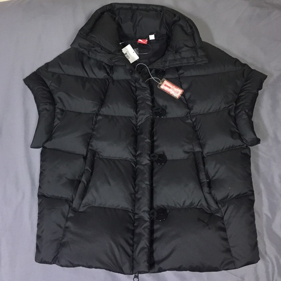 black puma short sleeve puffer