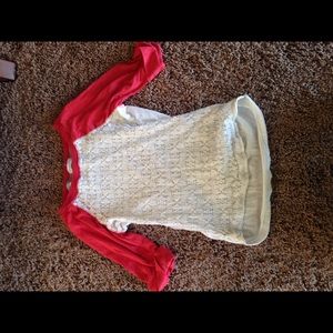 Red and white quarter sleeve tee