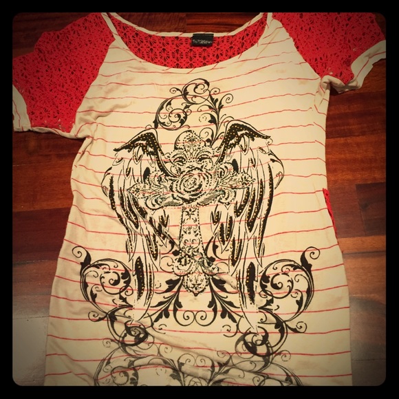 Too small - Picture 1 of 1