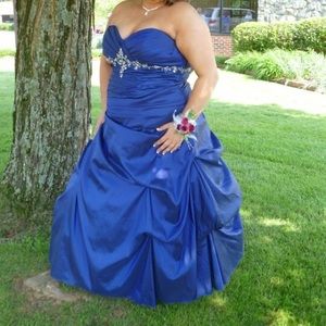 Plus size prom dress