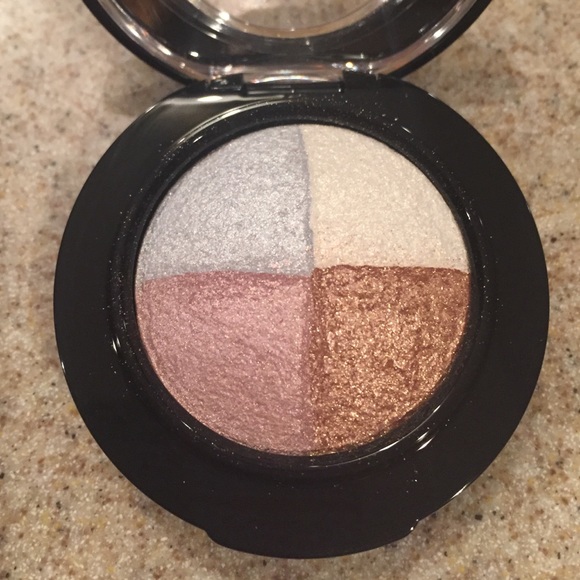 Mac brilliant brunch eye shadow