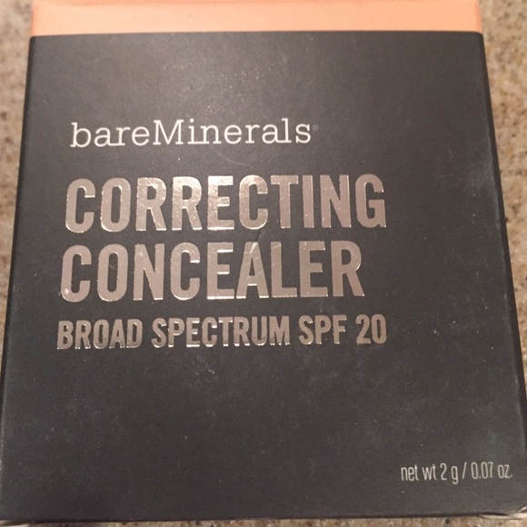 Bare minerals correcting concealer in light 2
