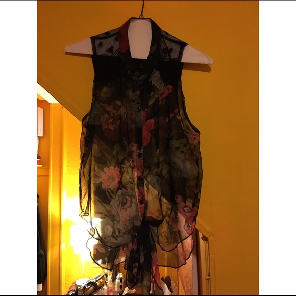 Flowery Short Sleeve Shirt!