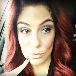 Meet your Posher, Veronica