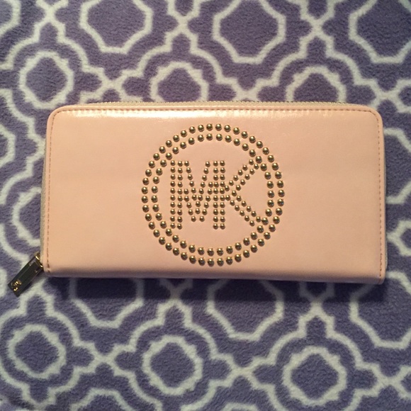 MICHAEL KORS WALLET 👛💋