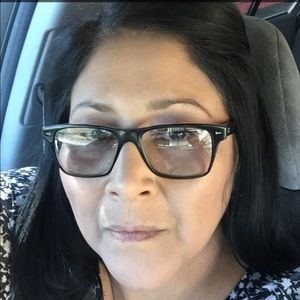 Meet your Posher, Loretta