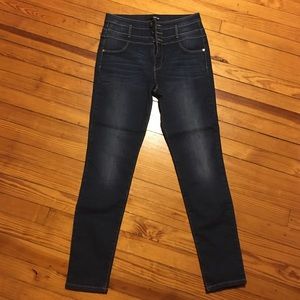 NWOT High waisted Jeans never worn
