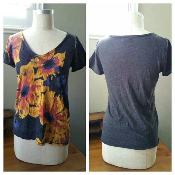 Lucky Brand Black V-neck Tee with Flower Print - Picture 1 of 3