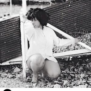 Meet your Posher, Alexus