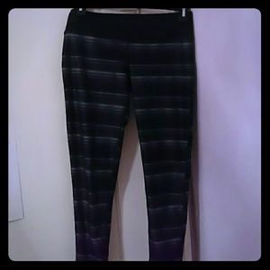 Black gradient striped active leggings