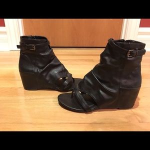 Aldo Wedges