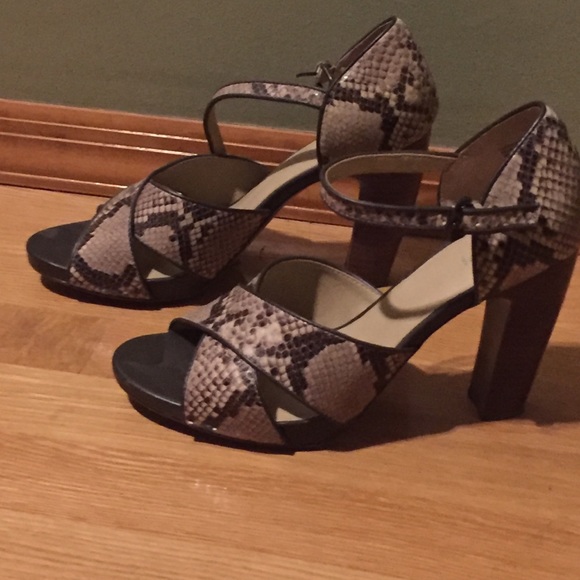 Size 9 sandals