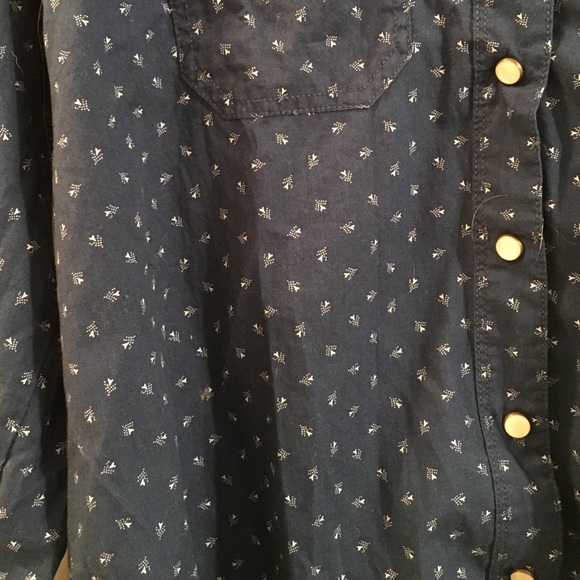 Floral Button Up - Picture 2 of 2