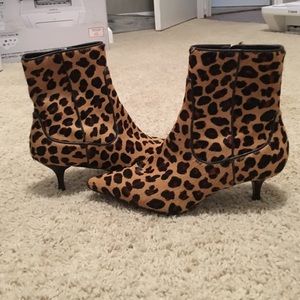 NWOT- Cole Haan Fiona Air.Short.BT Leopard Hairclf