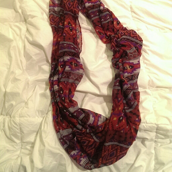 tribal circle scarf - Picture 1 of 1