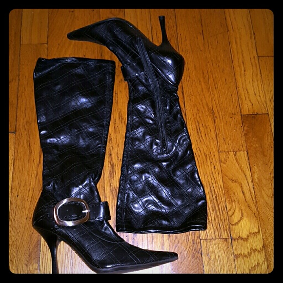 BCBG Shoes - BCBG boots
