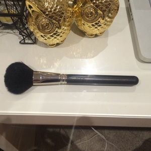 MAC 150 brush