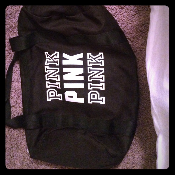 Pink Duffle bag only used very few times!