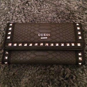 GUESS wallet